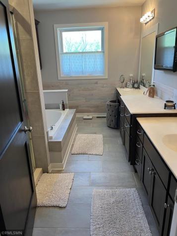 19325 Iteri Avenue Lakeville MN 55044
