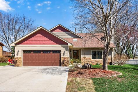 2541 Emerald Lane Shakopee MN 55379