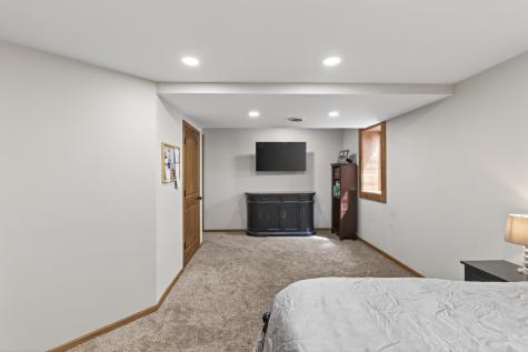 2541 Emerald Lane Shakopee MN 55379