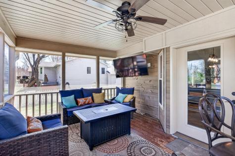 2541 Emerald Lane Shakopee MN 55379