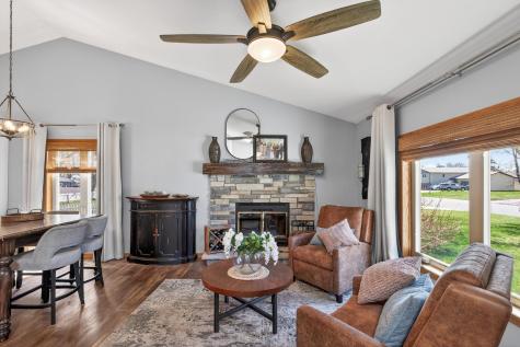 2541 Emerald Lane Shakopee MN 55379