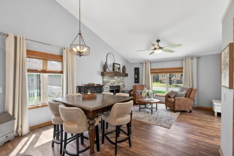 2541 Emerald Lane Shakopee MN 55379