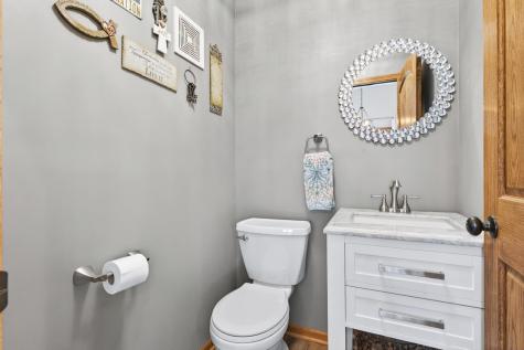 2541 Emerald Lane Shakopee MN 55379