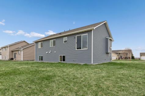 1192 Farmers Lane Belle Plaine MN 56011