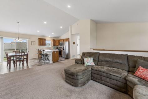 1192 Farmers Lane Belle Plaine MN 56011