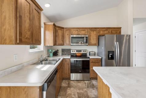 1192 Farmers Lane Belle Plaine MN 56011