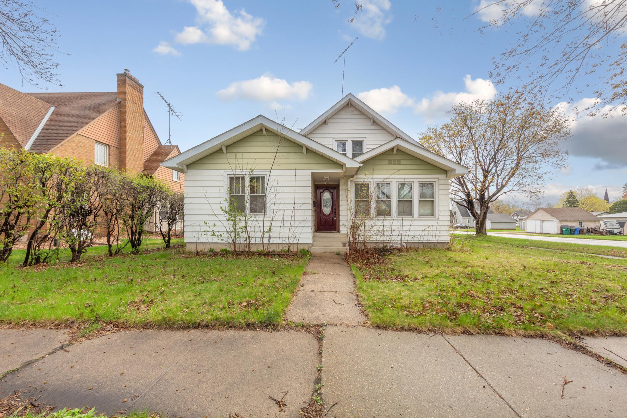 1606 Greeley Avenue N Glencoe MN 55336
