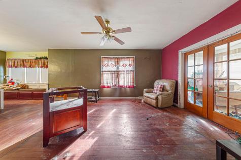 1606 Greeley Avenue N Glencoe MN 55336