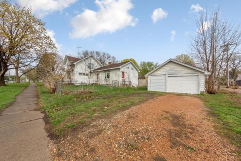 1606 Greeley Avenue N Glencoe MN 55336