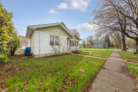 1606 Greeley Avenue N Glencoe MN 55336