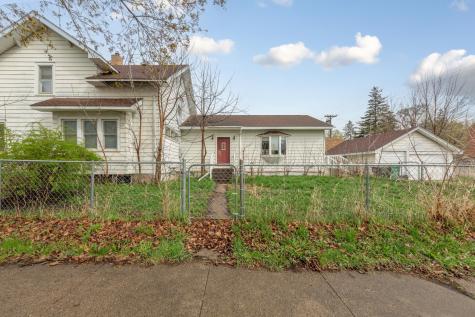 1606 Greeley Avenue N Glencoe MN 55336