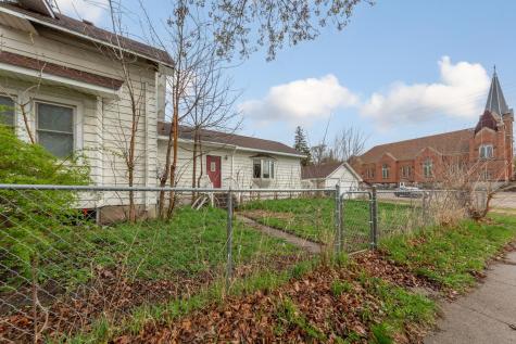 1606 Greeley Avenue N Glencoe MN 55336