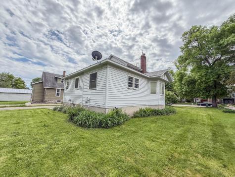 409 9th Street SW Willmar MN 56201
