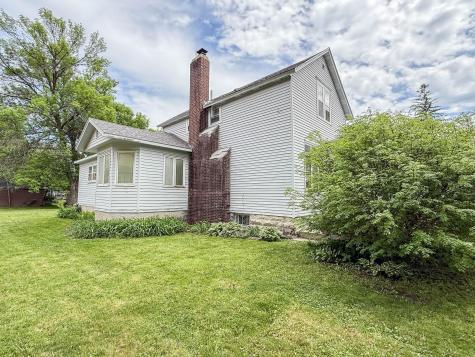 409 9th Street SW Willmar MN 56201