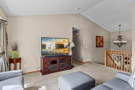 7018 Eagle Trail Centerville MN 55038