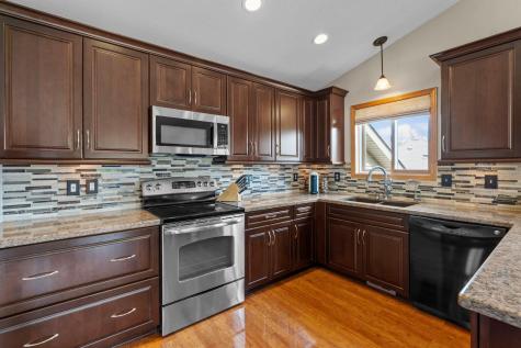 7018 Eagle Trail Centerville MN 55038