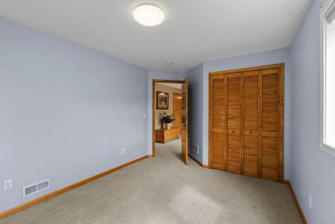 7018 Eagle Trail Centerville MN 55038