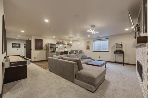 4802 Foxtail Lane S Fargo ND 58104