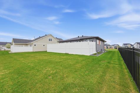 4802 Foxtail Lane S Fargo ND 58104