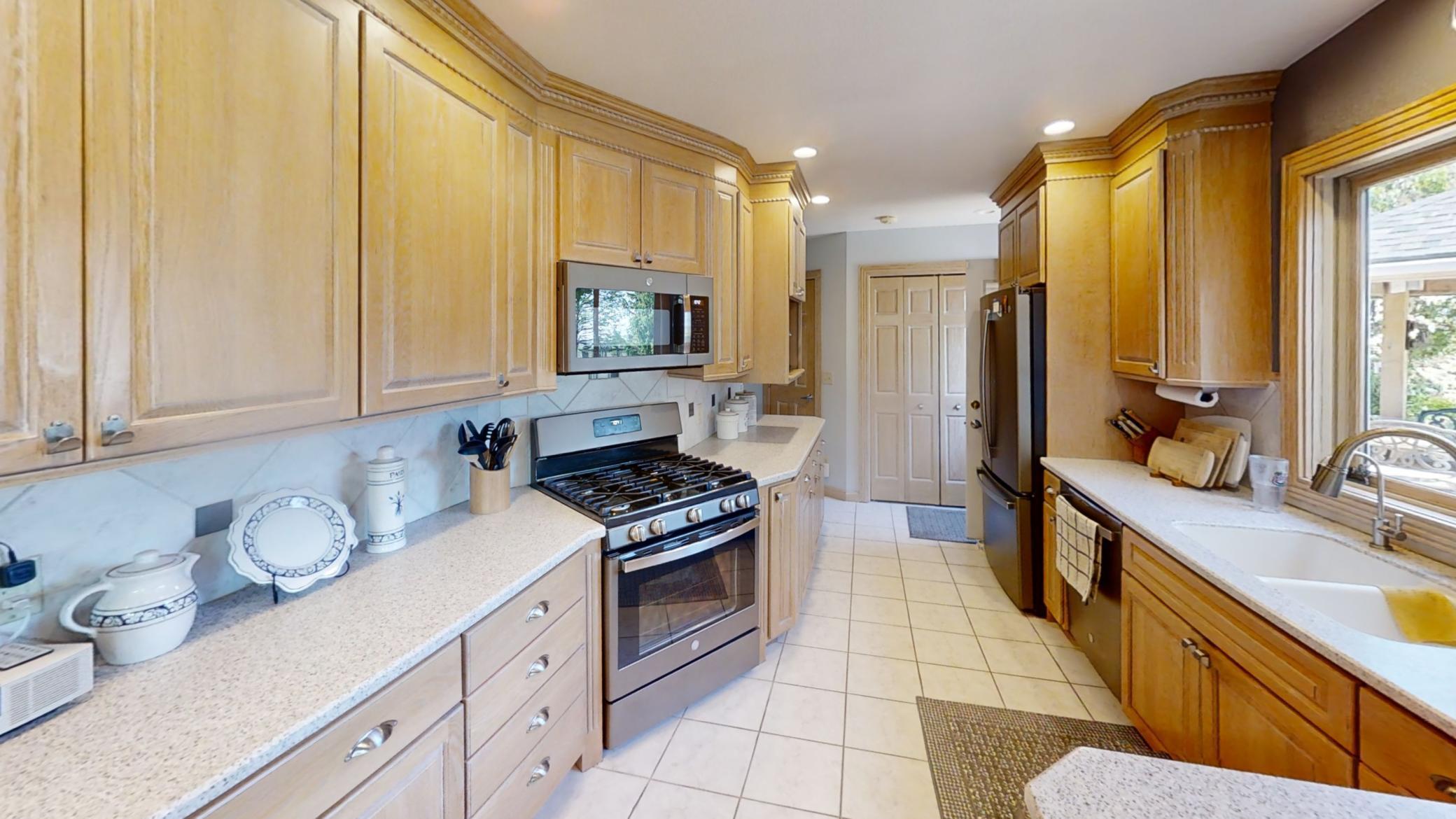 65672 275th Street Alden MN 56009