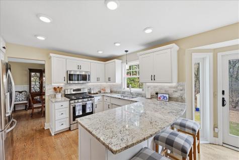 356 69th Street N Mahtomedi MN 55115