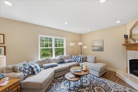 356 69th Street N Mahtomedi MN 55115