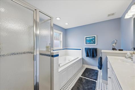 356 69th Street N Mahtomedi MN 55115