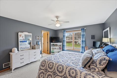 356 69th Street N Mahtomedi MN 55115