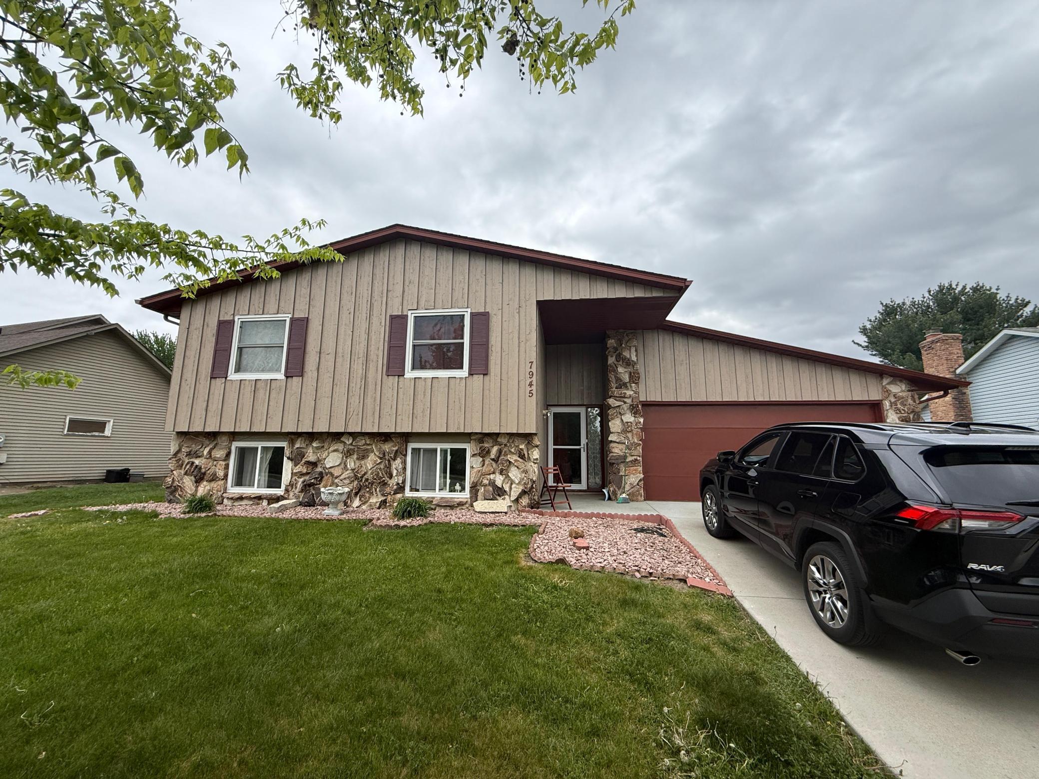 7945 Ideal Avenue S Cottage Grove MN 55016