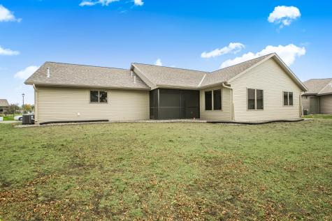 107 Barry Loop NW Richmond MN 56368