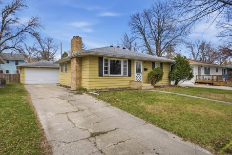 1221 Elm Street S Moorhead MN 56560