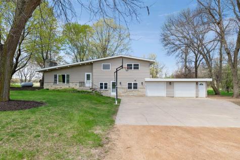 15710 Highway 5 And 25 Young America MN 55397