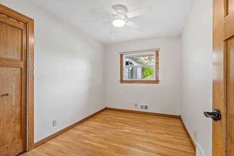 6876 11th Street N Oakdale MN 55128