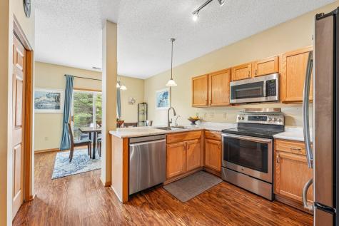 8996 Sawgrass Glen Maple Grove MN 55311