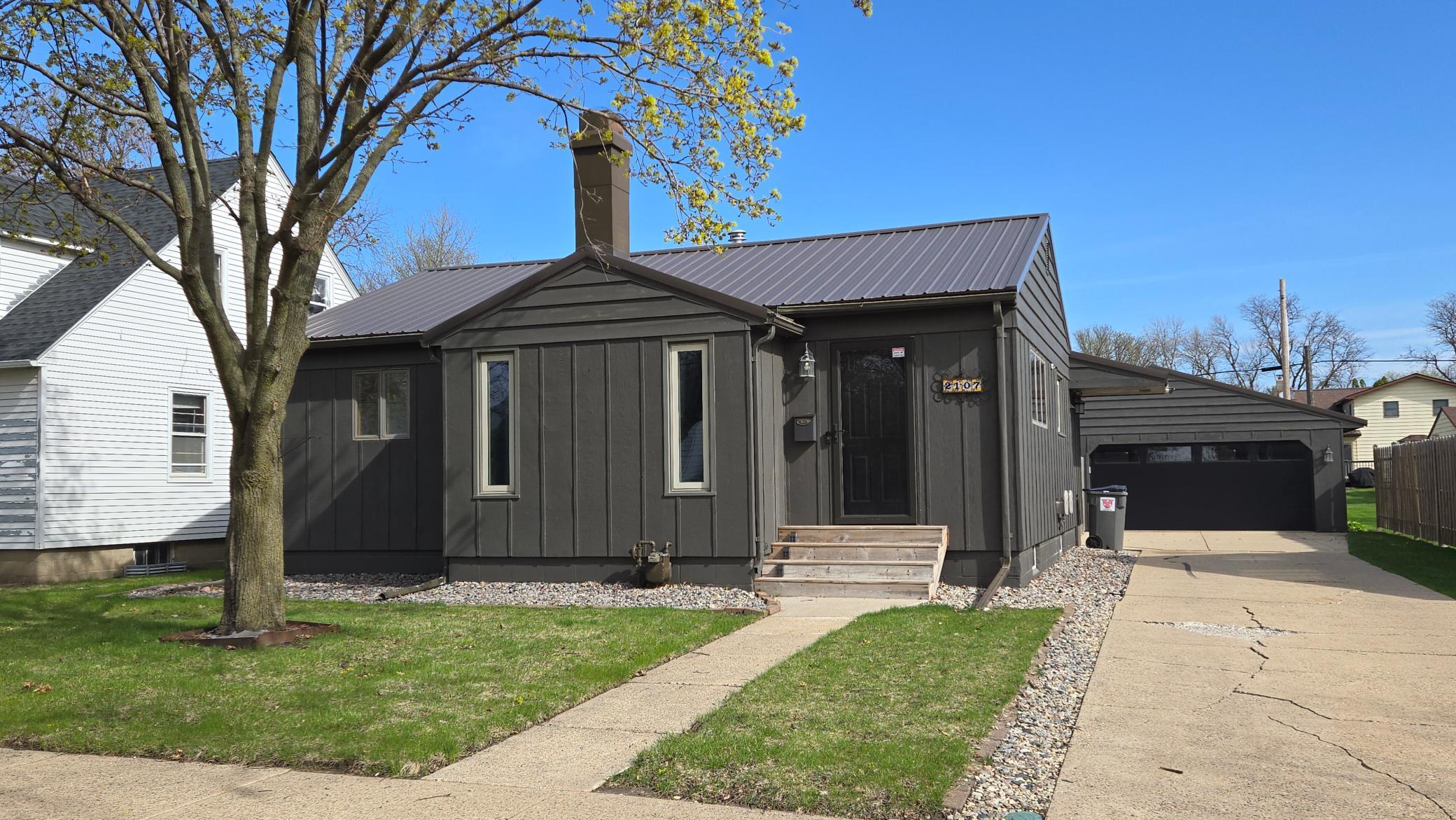 2107 1st Avenue SE Austin MN 55912