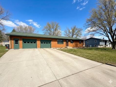 804 6th Avenue SE Pipestone MN 56164