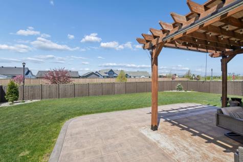 2402 N Pond Drive E West Fargo ND 58078