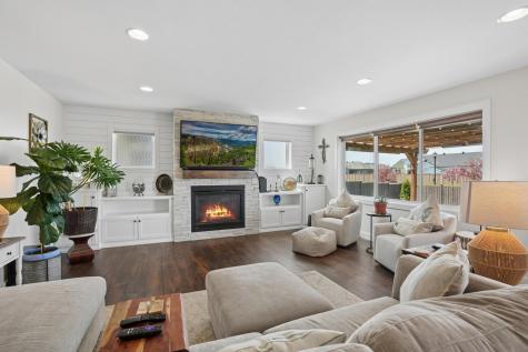 2402 N Pond Drive E West Fargo ND 58078