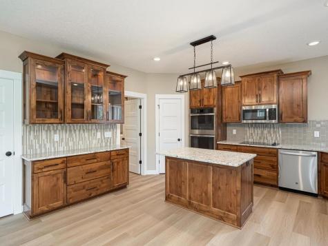 L5 B2 238th Avenue NW Zimmerman MN 55398