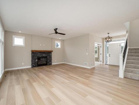 L5 B2 238th Avenue NW Zimmerman MN 55398
