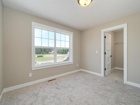 L5 B2 238th Avenue NW Zimmerman MN 55398