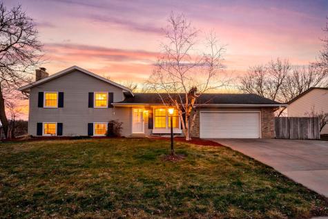 942 Hopewell Lane Apple Valley MN 55124