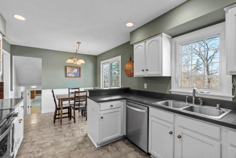 942 Hopewell Lane Apple Valley MN 55124