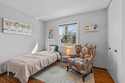 942 Hopewell Lane Apple Valley MN 55124