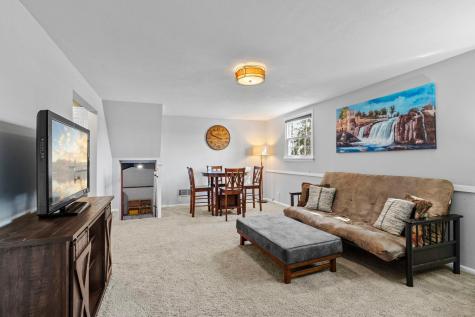942 Hopewell Lane Apple Valley MN 55124
