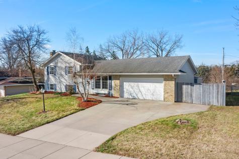 942 Hopewell Lane Apple Valley MN 55124