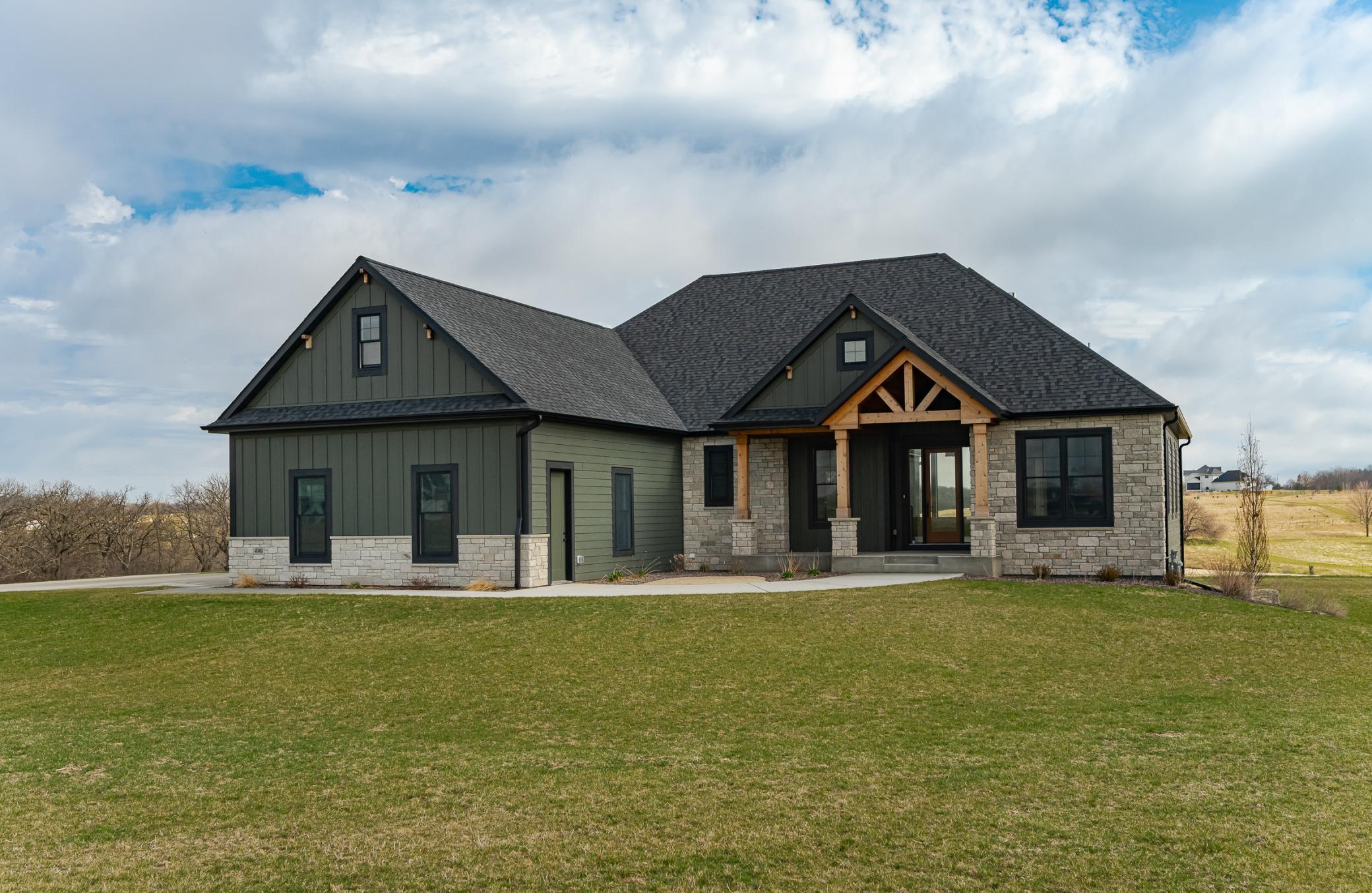 4980 Royal Oaks Circle SW Rochester MN 55902