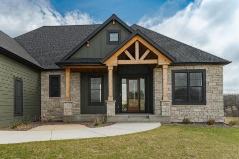 4980 Royal Oaks Circle SW Rochester MN 55902
