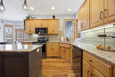 2518 Parkview Drive S Fargo ND 58103