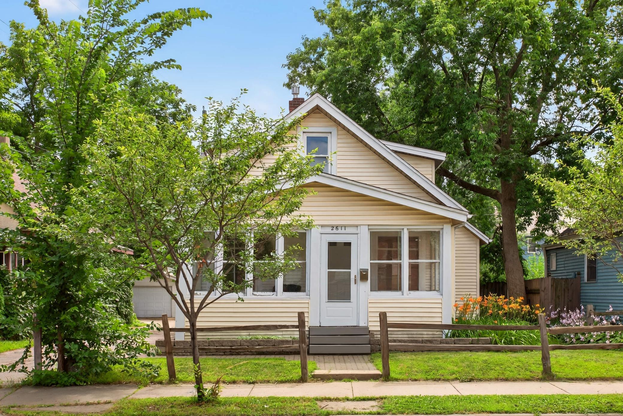 2611 E 38th Street Minneapolis MN 55406
